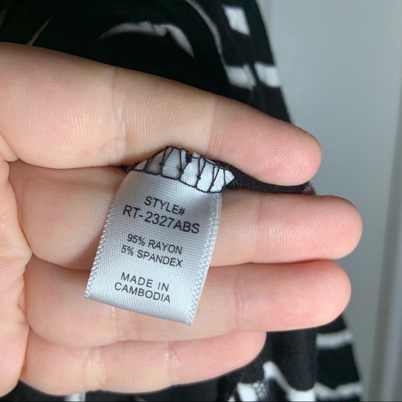 Zenana Black/White Striped Short Sleeve Top size XL - Picture 7 of 9